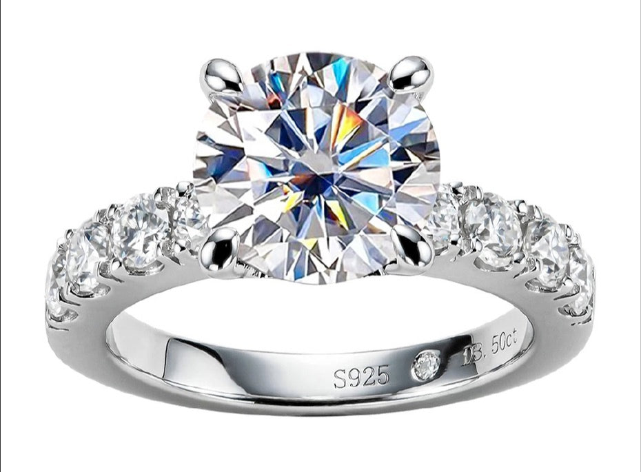 Moissanite ring with S925 ring band