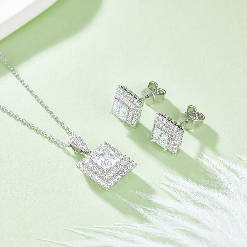 [#E635]'Bella' Earring and Necklace Set